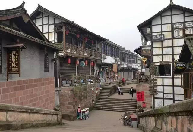 省外办召开各市(地)外办主任座谈会暨有关市外办主任2023年度工作报告会